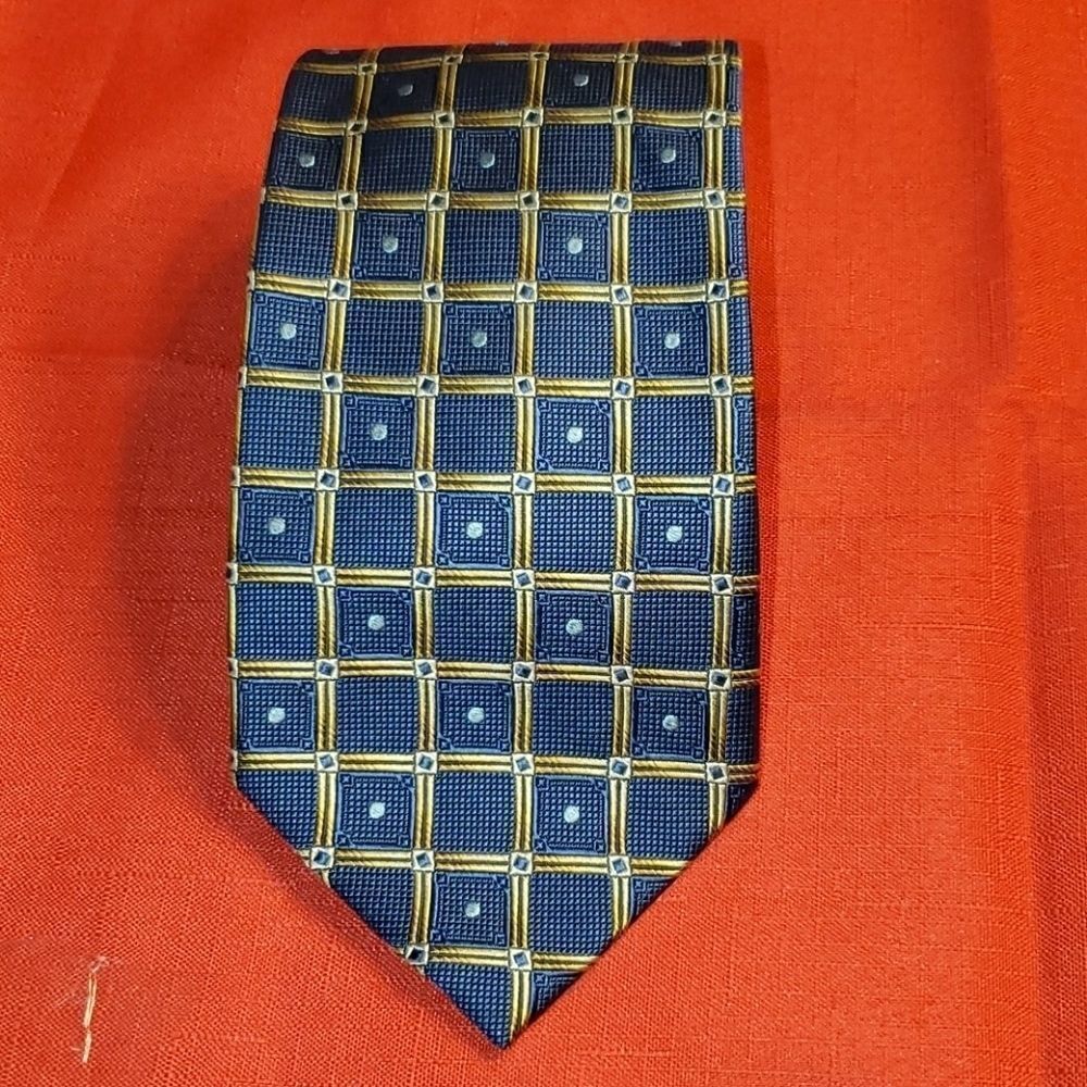 Valezio Italy   silk tie